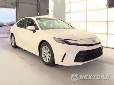 2026 Toyota Camry LE - zdjęcie 3 z 27 - miniatura