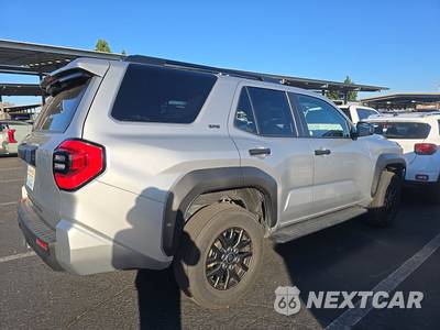 2025 Toyota 4Runner SR5 - zdjęcie 4 z 29 - miniatura