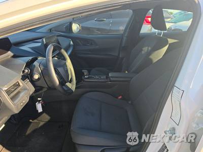 2026 Toyota Prius LE - zdjęcie 7 z 19 - miniatura