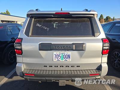 2025 Toyota 4Runner SR5 - zdjęcie 5 z 27 - miniatura