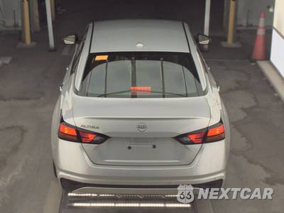 2025 Nissan Altima SV - zdjęcie 5 z 19 - miniatura