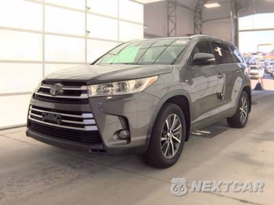 2017 Toyota Highlander XLE - zdjęcie 1 z 48 - miniatura