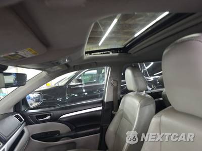 2017 Toyota Highlander XLE - zdjęcie 19 z 48 - miniatura