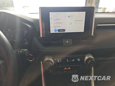2025 Toyota RAV4 Hybrid XLE - zdjęcie 11 z 24 - miniatura