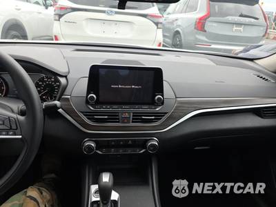 2025 Nissan Altima SV - zdjęcie 11 z 25 - miniatura