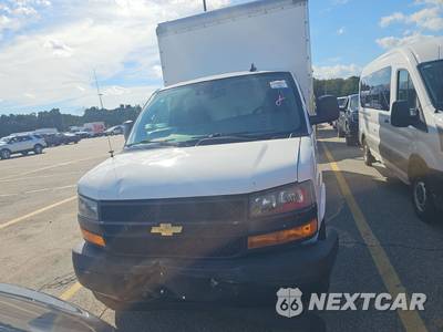 2021 Chevrolet Express 3500 Cutaway 1WT - zdjęcie 2 z 36 - miniatura