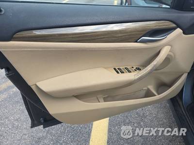 2013 BMW X1 Sports Activity Vehicle xDrive28i - zdjęcie 9 z 31 - miniatura
