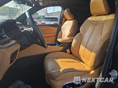2023 Jeep Grand Cherokee L Summit Reserve - zdjęcie 13 z 30 - miniatura
