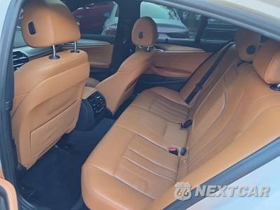 2018 BMW 5 Series Sedan 530i xDrive M SPORT LINE - zdjęcie 16 z 27 - miniatura