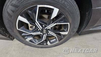 2025 Hyundai Sonata SEL - zdjęcie 21 z 32 - miniatura