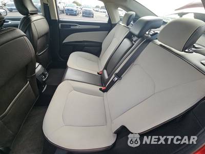 2019 Ford Fusion SE - zdjęcie 13 z 26 - miniatura