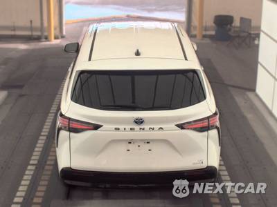 2022 Toyota Sienna LE 8-Passenger 120.5" WB - zdjęcie 5 z 38 - miniatura