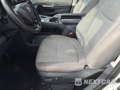 2022 Toyota Sienna LE 8-Passenger 120.5" WB - zdjęcie 7 z 38 - miniatura