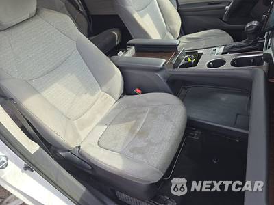 2022 Toyota Sienna LE 8-Passenger 120.5" WB - zdjęcie 8 z 38 - miniatura