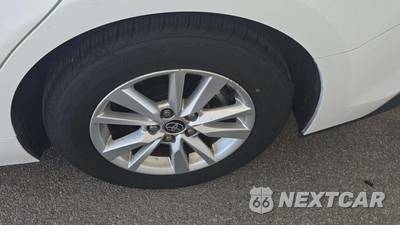 2025 Toyota Camry LE - zdjęcie 23 z 27 - miniatura