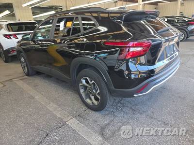 2025 Chevrolet Trax LT - zdjęcie 6 z 28 - miniatura