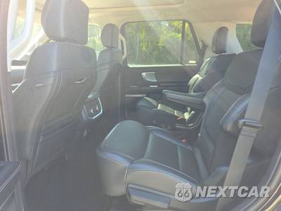 2025 Ford Expedition Platinum - zdjęcie 13 z 32 - miniatura