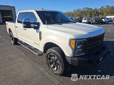 2019 Ford Super Duty F-250 Lariat Crew Cab Medium Bed - zdjęcie 3 z 26 - miniatura
