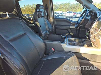 2019 Ford Super Duty F-250 Lariat Crew Cab Medium Bed - zdjęcie 8 z 26 - miniatura