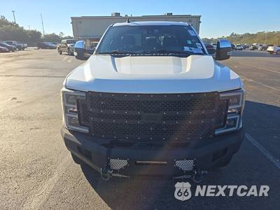 2019 Ford Super Duty F-250 Lariat Crew Cab Medium Bed - zdjęcie 2 z 26 - miniatura