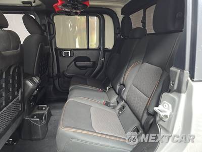 2022 Jeep Gladiator Mojave Crew Cab Medium Bed - zdjęcie 13 z 32 - miniatura