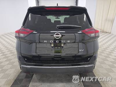 2024 Nissan Rogue SV - zdjęcie 5 z 32 - miniatura