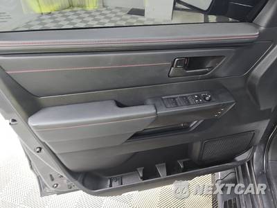 2026 Toyota Tundra i-FORCE MAX TRD Pro Crew Cab Short Bed - zdjęcie 9 z 19 - miniatura