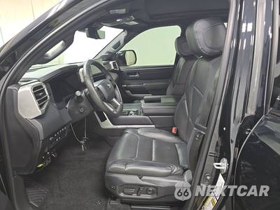 2024 Toyota Tundra Platinum Crew Cab Short Bed - zdjęcie 7 z 29 - miniatura