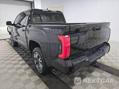 2024 Toyota Tundra Platinum Crew Cab Short Bed - zdjęcie 6 z 29 - miniatura