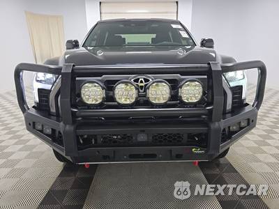 2024 Toyota Tundra Platinum Crew Cab Short Bed - zdjęcie 2 z 29 - miniatura
