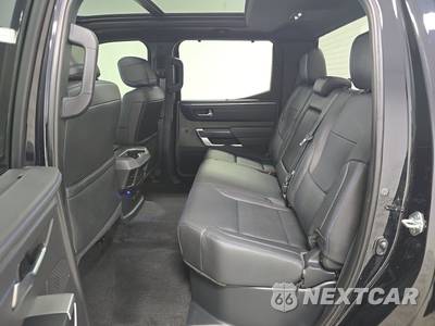 2024 Toyota Tundra Platinum Crew Cab Short Bed - zdjęcie 13 z 29 - miniatura
