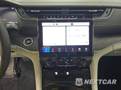 2023 Jeep Grand Cherokee Overland - zdjęcie 11 z 19 - miniatura