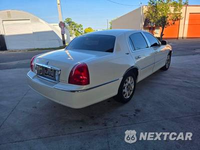 2006 Lincoln Town Car Signature Limited - zdjęcie 36 z 50 - miniatura