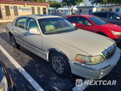 2006 Lincoln Town Car Signature Limited - zdjęcie 10 z 50 - miniatura