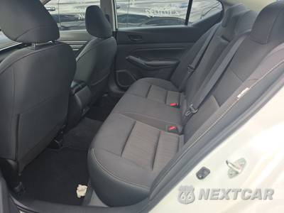2025 Nissan Altima SV - zdjęcie 13 z 19 - miniatura