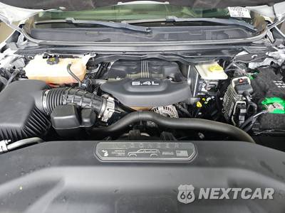 2023 Jeep Grand Wagoneer - zdjęcie 16 z 19 - miniatura