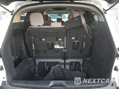 2025 Toyota Sienna LE 8-Passenger 120.5" WB - zdjęcie 17 z 24 - miniatura