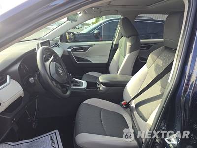 2025 Toyota RAV4 XLE - zdjęcie 7 z 26 - miniatura