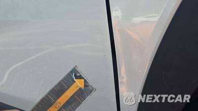 2025 Toyota Corolla Cross LE - zdjęcie 37 z 38 - miniatura