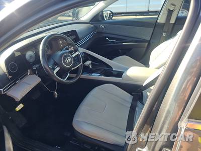 2025 Hyundai Elantra Limited - zdjęcie 7 z 19 - miniatura