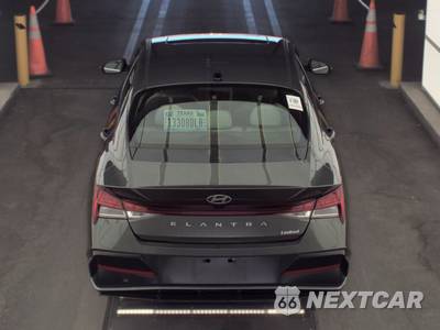 2025 Hyundai Elantra Limited - zdjęcie 5 z 19 - miniatura
