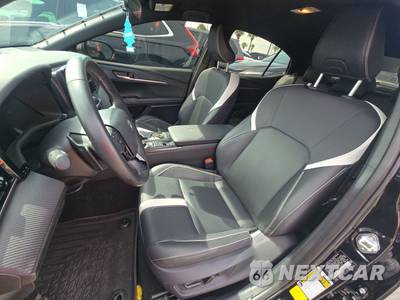 2025 Toyota Camry SE - zdjęcie 7 z 22 - miniatura