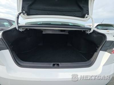 2025 Toyota Camry LE - zdjęcie 16 z 23 - miniatura