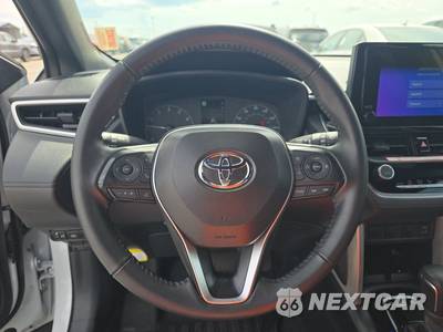 2024 Toyota Corolla Cross Hybrid SE - zdjęcie 10 z 23 - miniatura