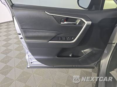 2024 Toyota RAV4 Prime SE - zdjęcie 9 z 27 - miniatura