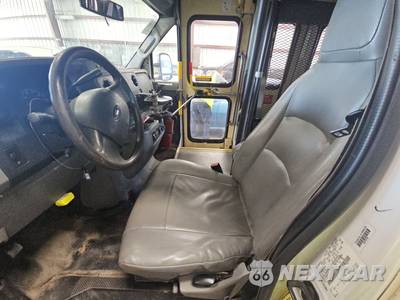 2014 Ford Super Duty E-350 Commercial Cargo Van 138.0" WB - zdjęcie 7 z 17 - miniatura