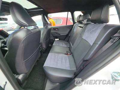 2026 Toyota RAV4 Plug-In Hybrid XSE - zdjęcie 13 z 22 - miniatura