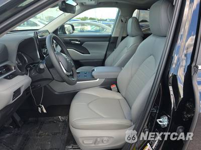 2026 Toyota Highlander Hybrid XLE - zdjęcie 7 z 20 - miniatura
