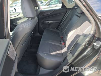 2025 Lexus NX 350 Luxury - zdjęcie 13 z 20 - miniatura