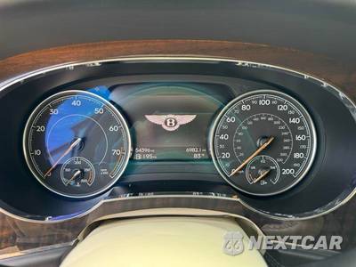 2020 Bentley Bentayga V8 - zdjęcie 38 z 50 - miniatura